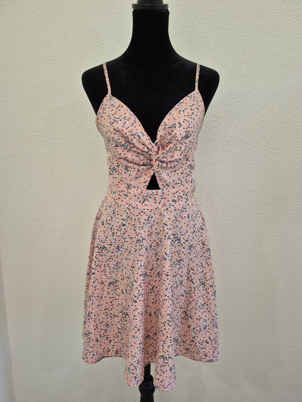 SHEIN Pink Floral Print Mini Dress with Twist Front